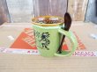 画像2: Kokopelli ココペリ★ スプーン付 セラミック マグカップ グリーン (2)